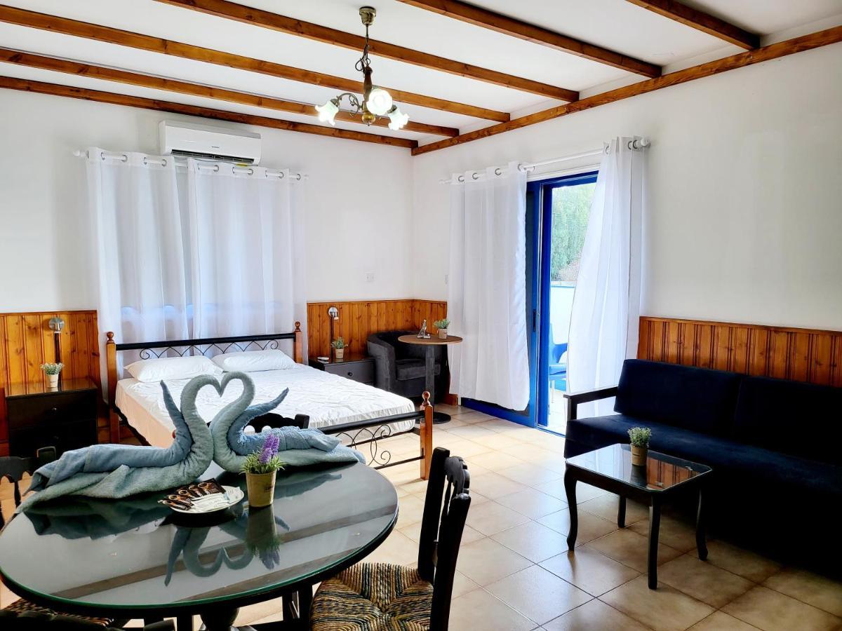 Kanalli Apartments Pomos Extérieur photo