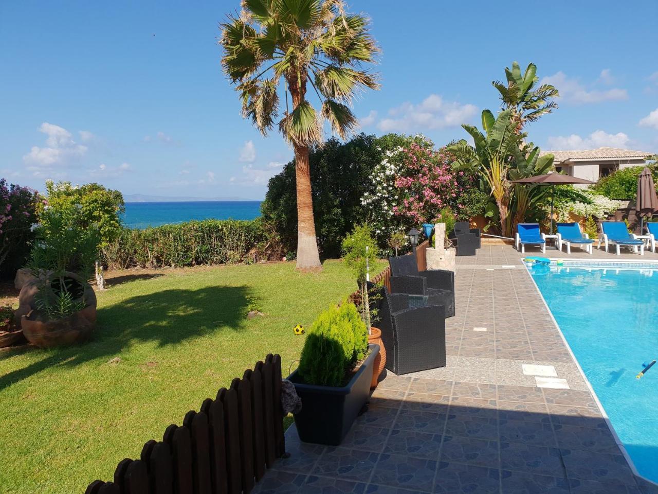 Kanalli Apartments Pomos Extérieur photo