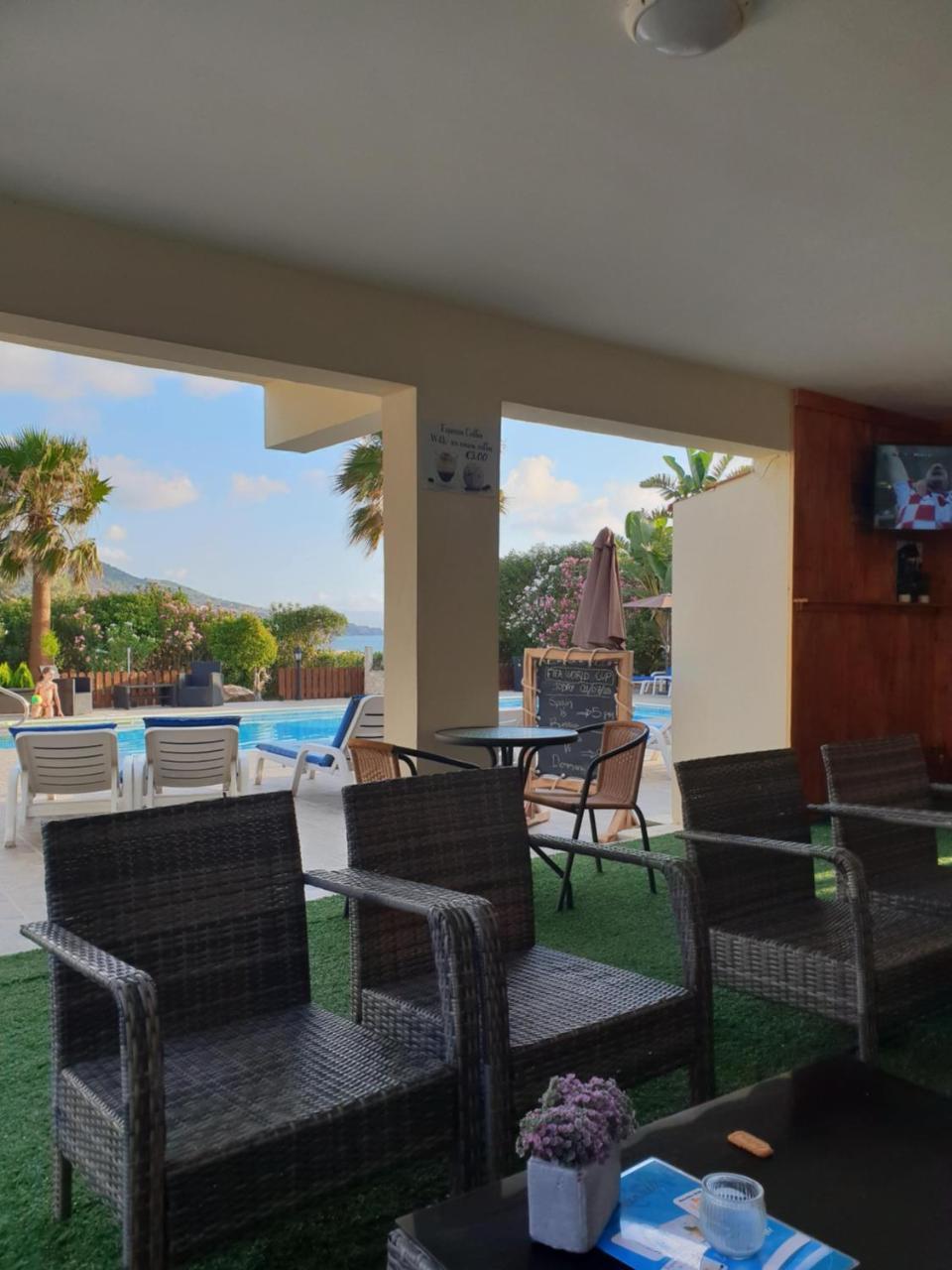 Kanalli Apartments Pomos Extérieur photo